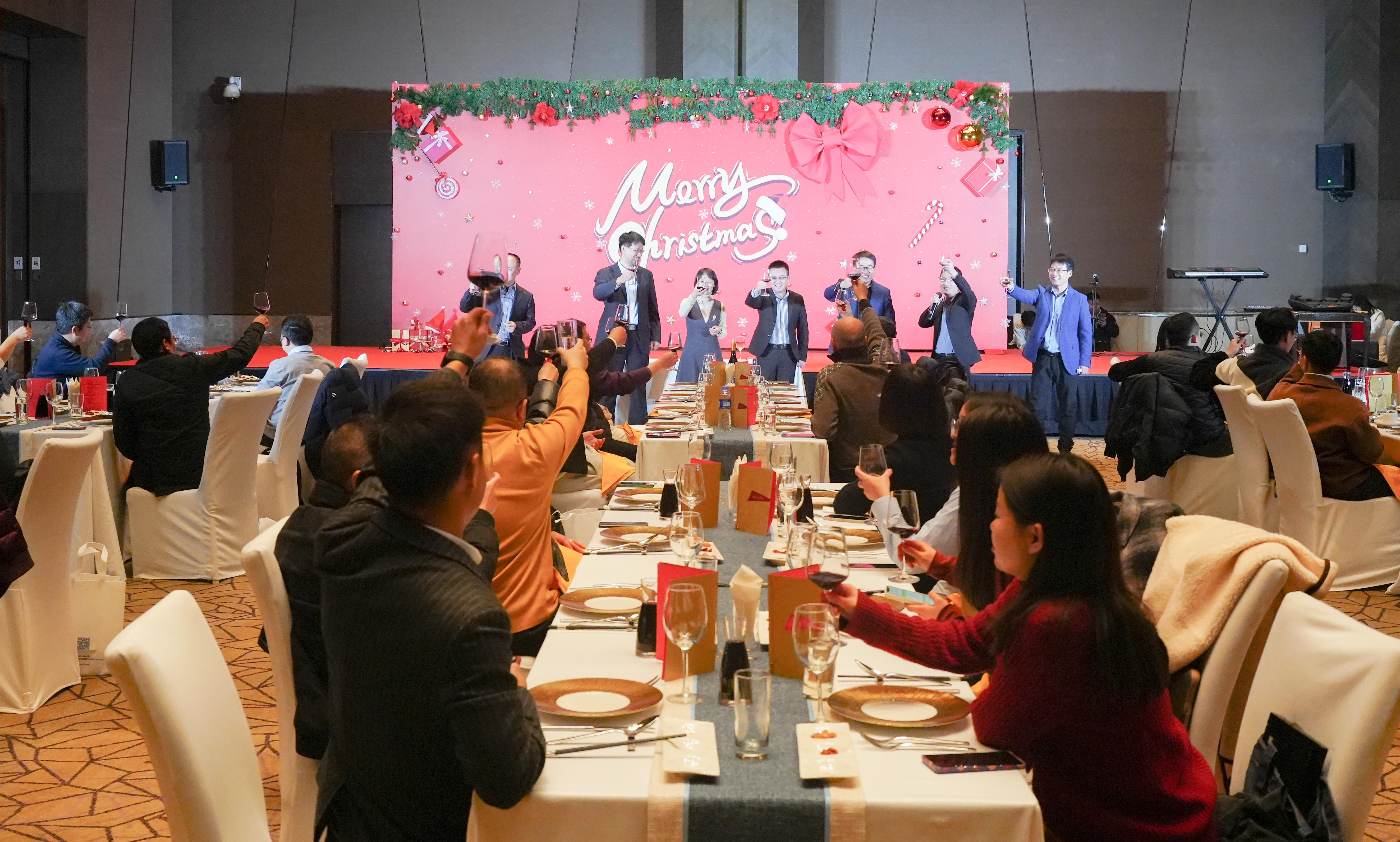 博濟(jì)圣誕 | 新藥榮光，必定有您！